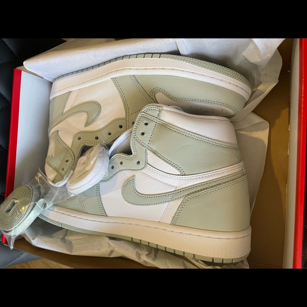 Seafoam Jordan 1